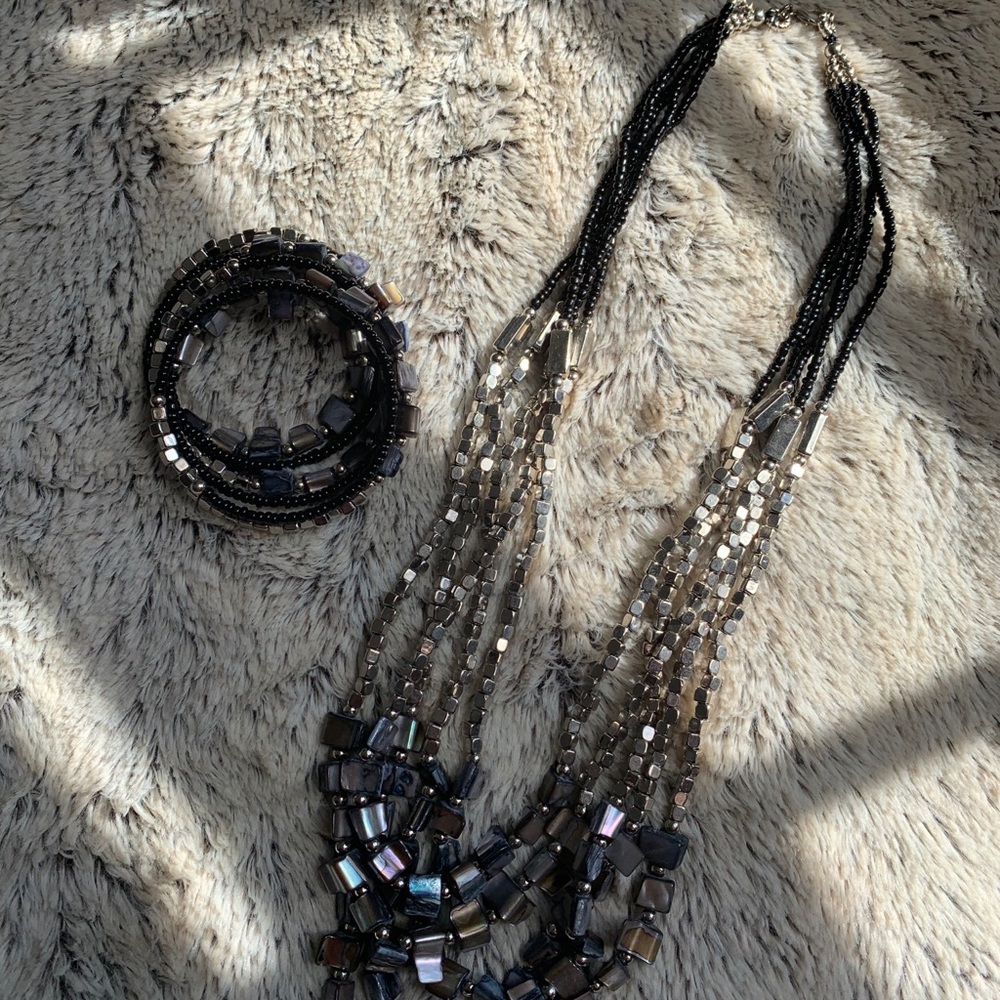 Black beaded necklace and bracelet set